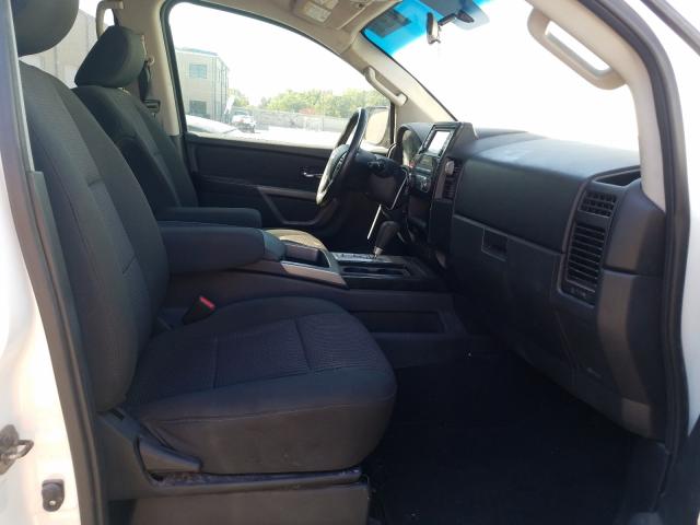 Nissan Titan S 2015