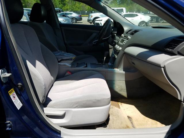 Toyota Camry Base 2010