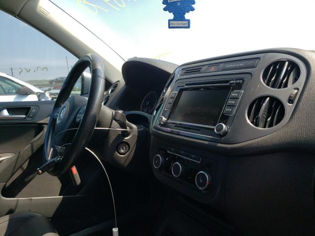 Volkswagen Tiguan S 2012