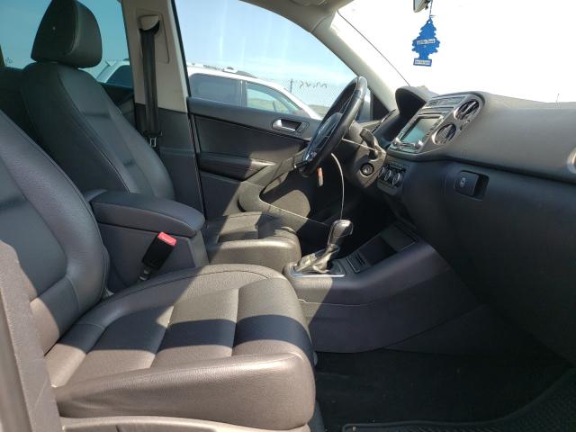 Volkswagen Tiguan S 2012