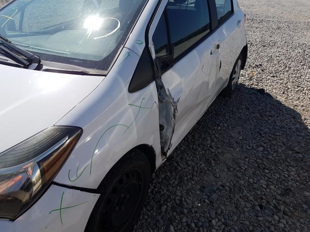 Toyota Yaris 2015