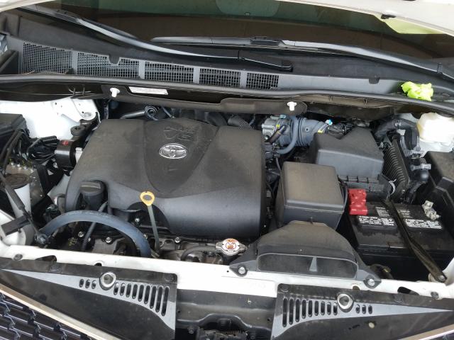 Toyota Sienna SE 2018