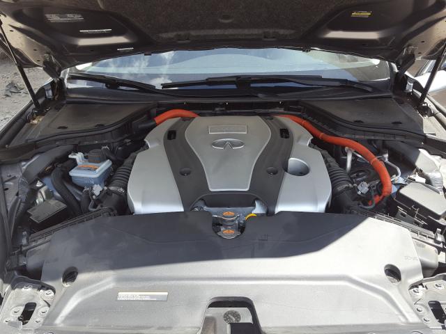 Infiniti Q50 Hybrid 2014