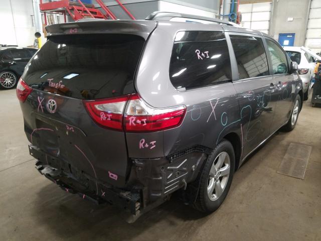 Toyota Sienna LE 2017