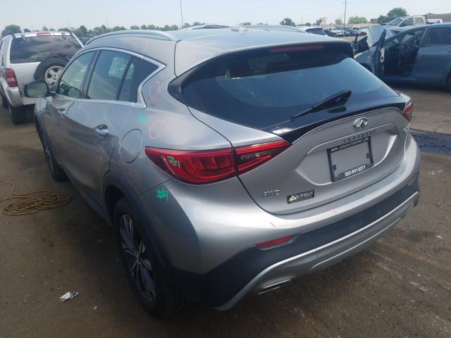 Infiniti QX30 Base 2017