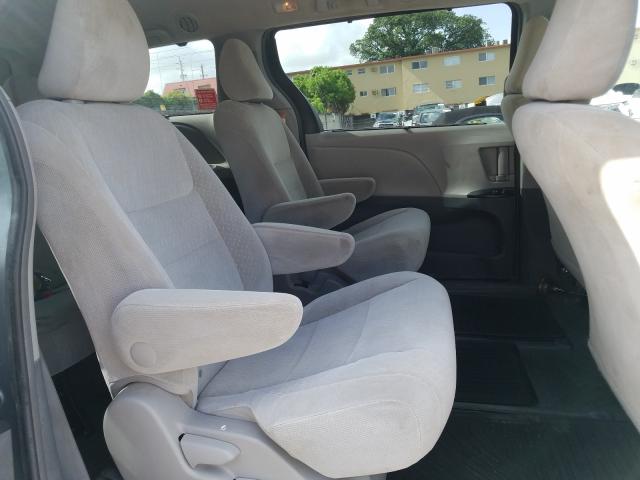 Toyota Sienna LE 2016