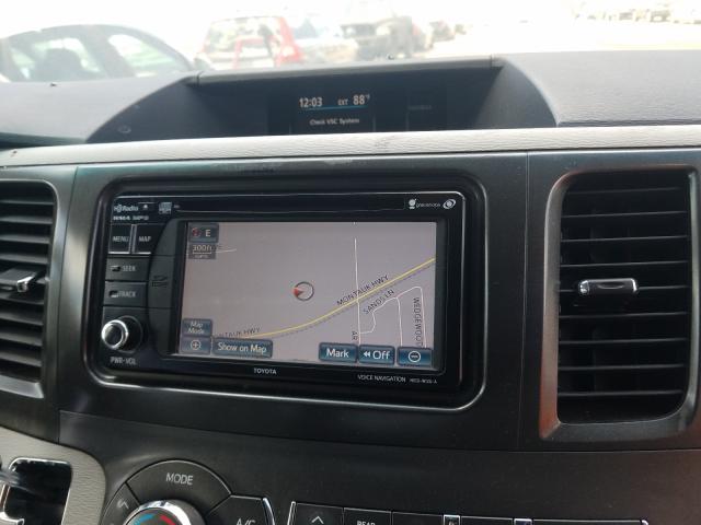 Toyota Sienna LE 2014