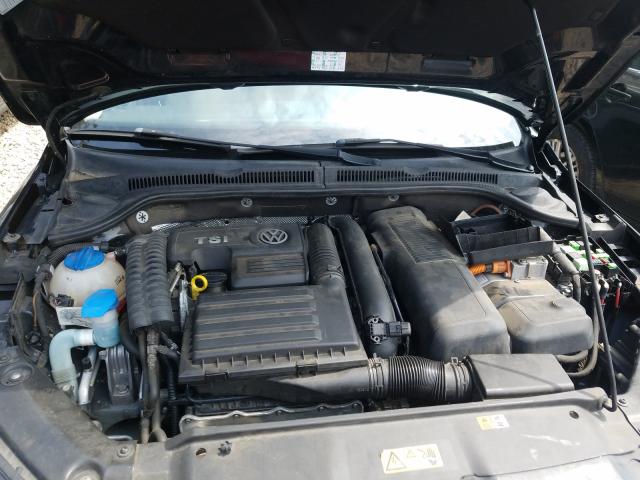 Volkswagen Jetta Hybrid 2013