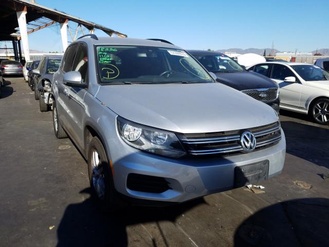 Volkswagen Tiguan S 2016