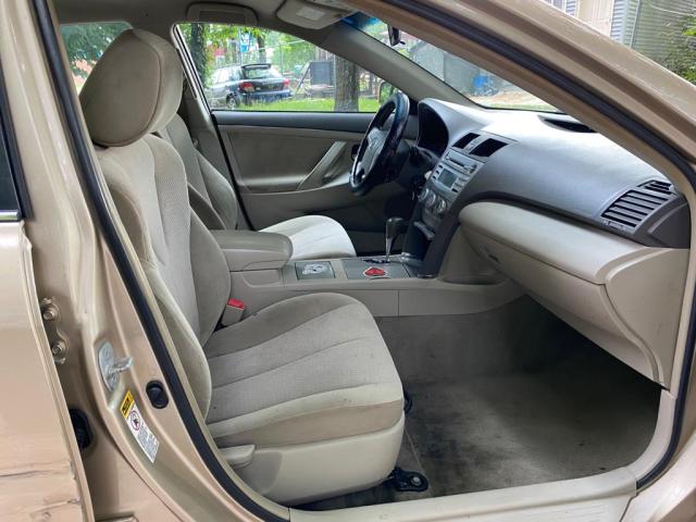 Toyota Camry Base 2011