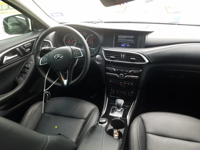 Infiniti QX30 Base 2018
