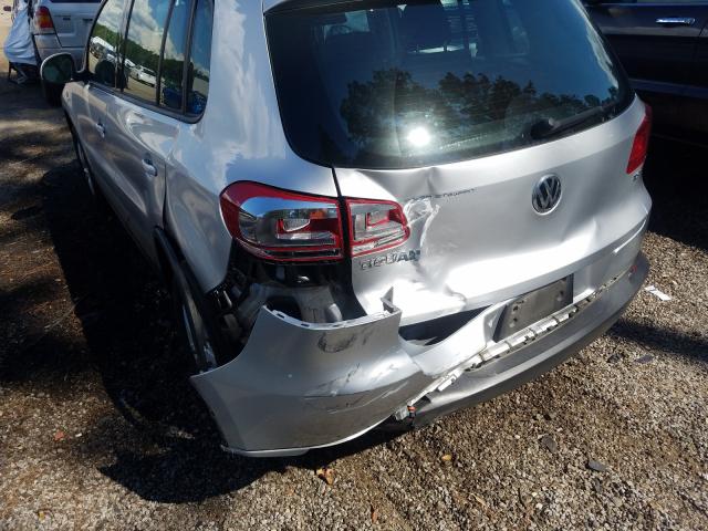 Volkswagen Tiguan S 2016
