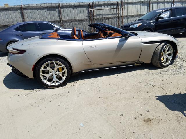 Aston Martin DB11 2019