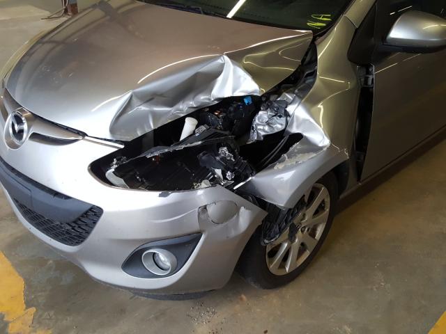 Mazda 2 2013