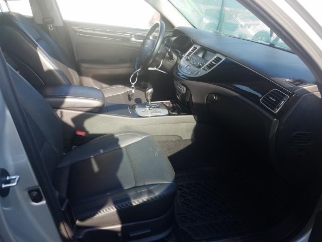 Hyundai Genesis 3 2013