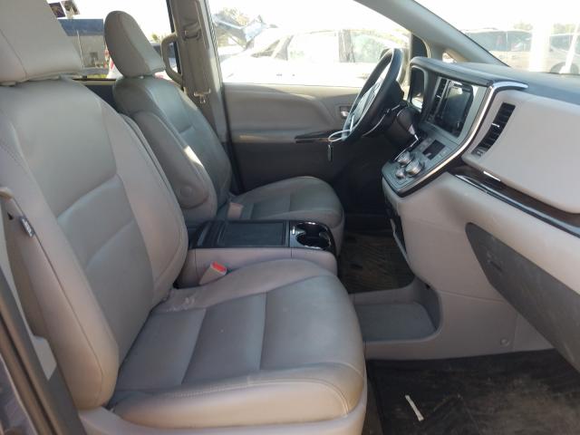 Toyota Sienna XLE 2017