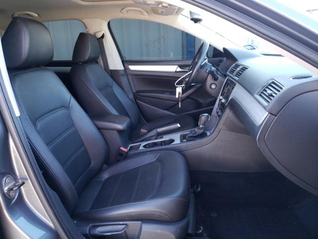 Volkswagen Passat SE 2013