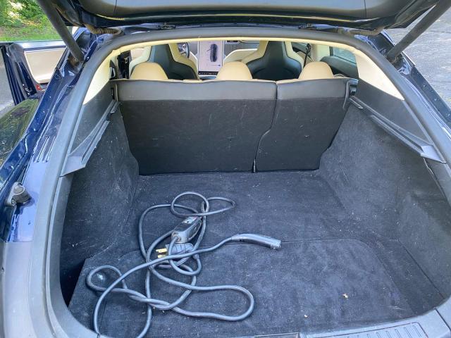 Tesla Model S 2013