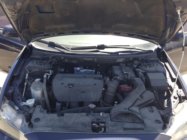 Mitsubishi Lancer ES 2013