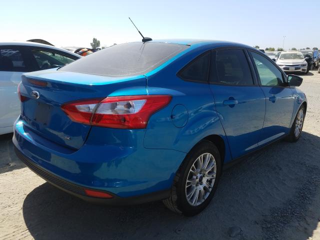 Ford Focus SE 2012