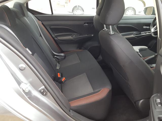 Nissan Versa SR 2020