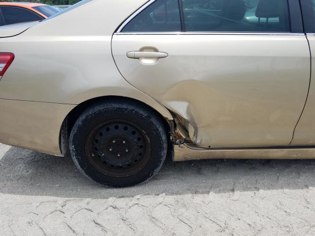 Toyota Camry Base 2011