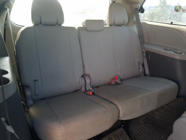 Toyota Sienna XLE 2017