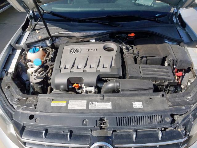 Volkswagen Passat SE 2014