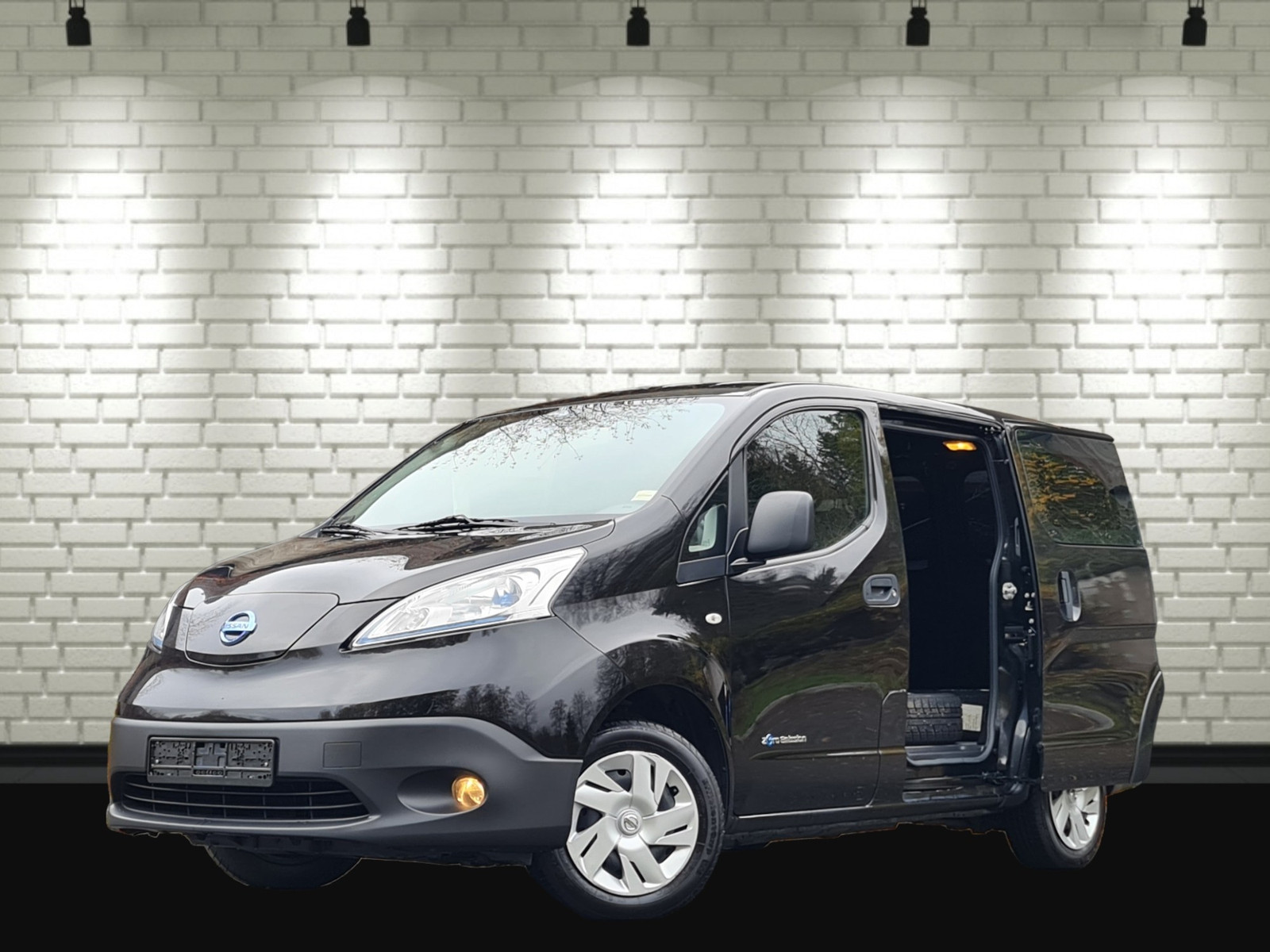 2017 Nissan e-NV