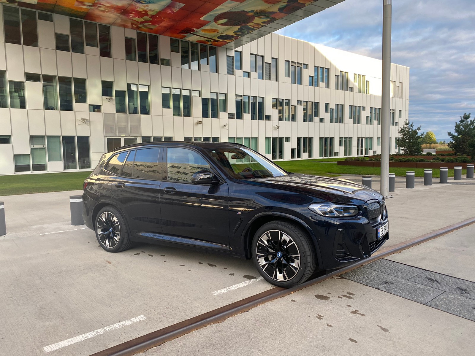 2022 BMW iX3