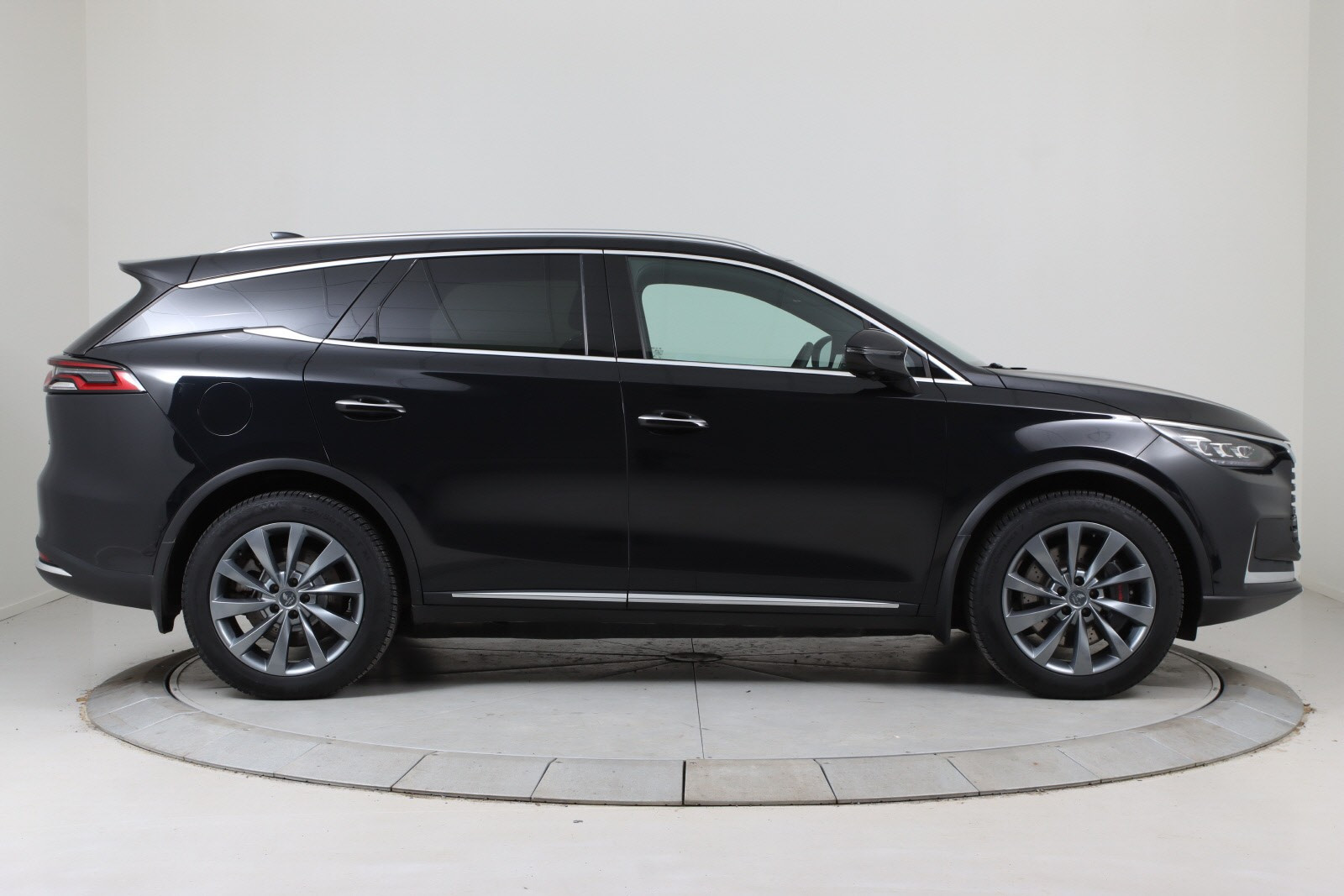 2022 BYD Tang