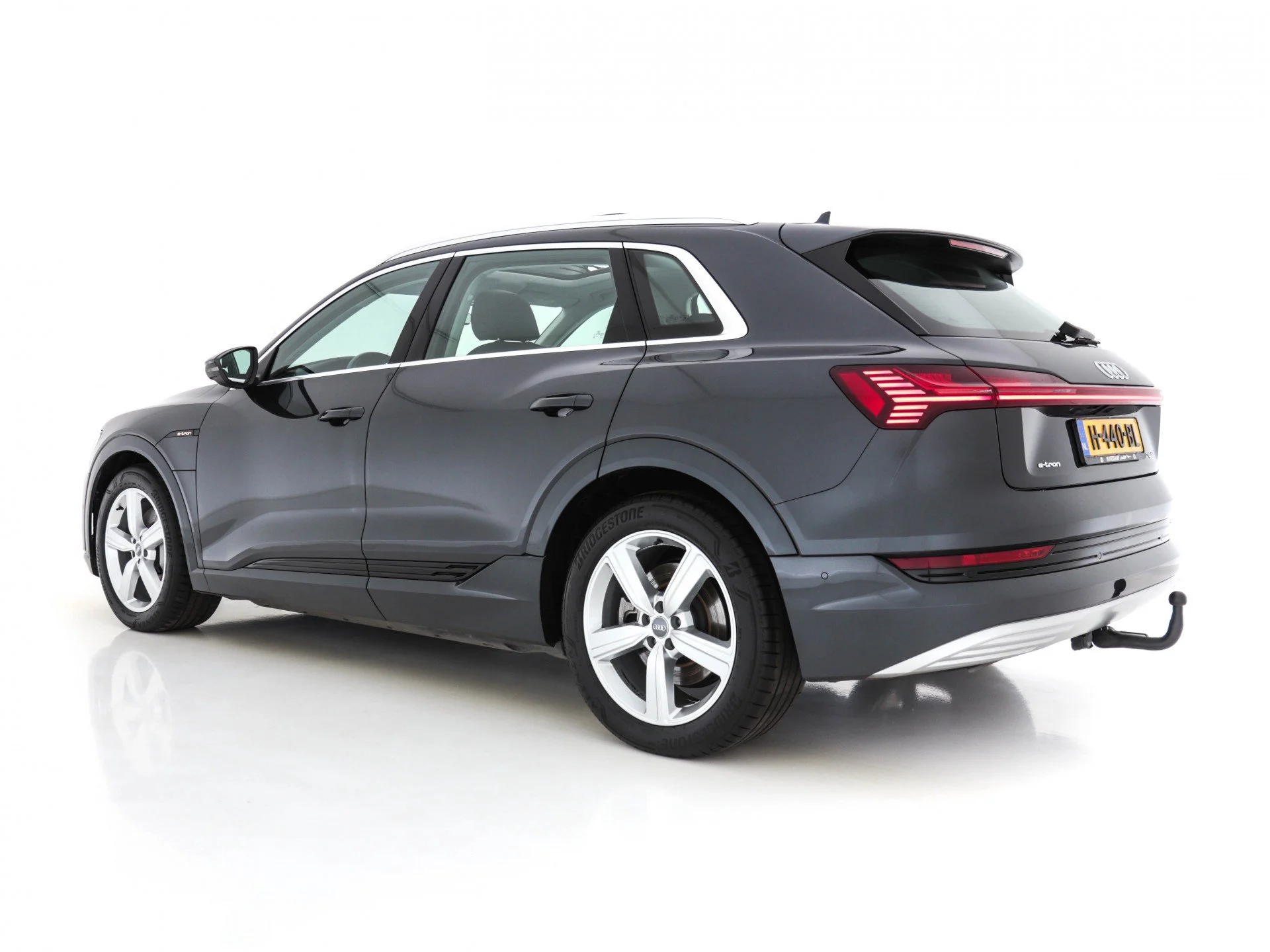 Audi E-Tron 50 - Quattro - Electric - Automatic - 360 hp - 47.295 km