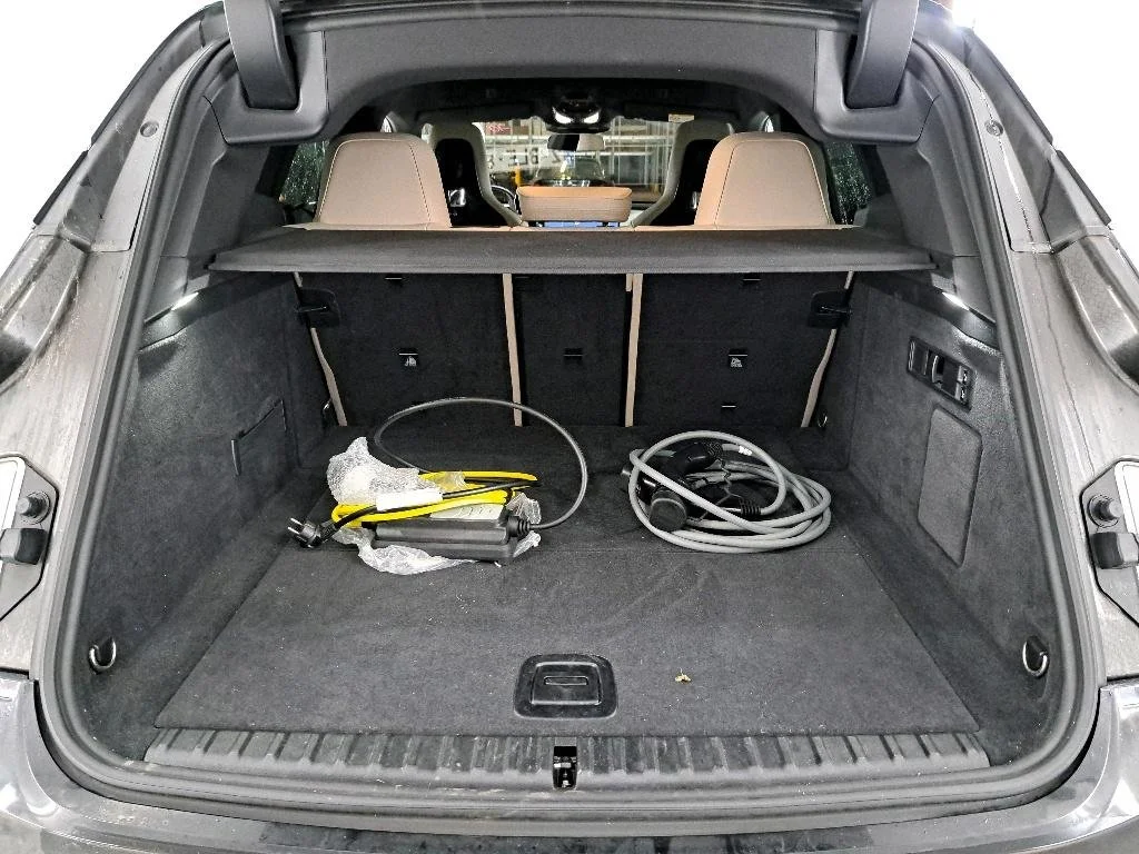 BMW iX - xDrive - Electric - Automatic - 326 hp - 118.966 km