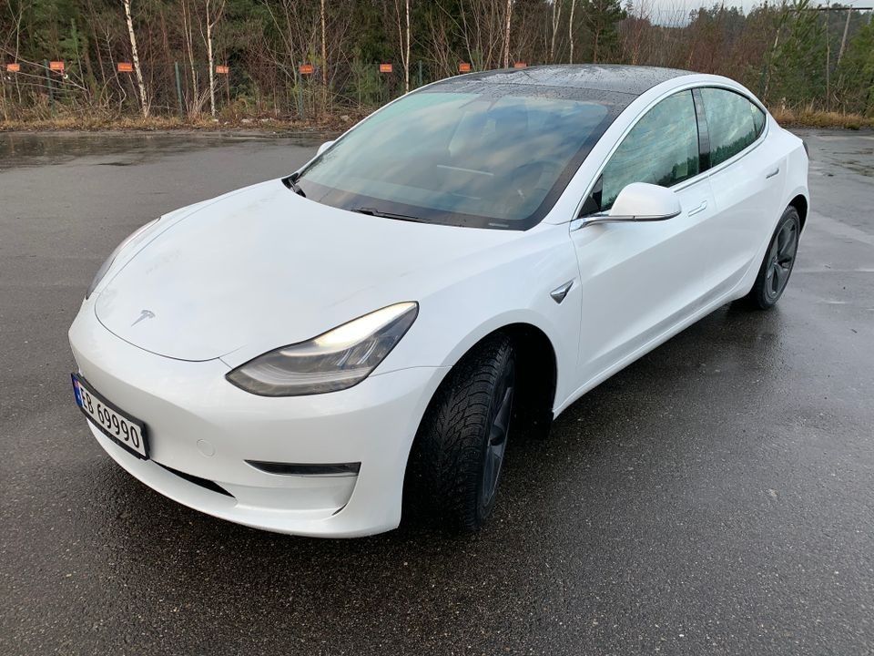 2020 Tesla Model 3