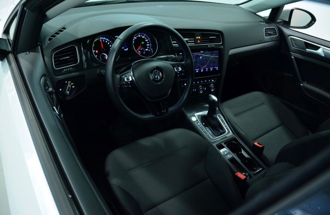 2020 Volkswagen e-Golf