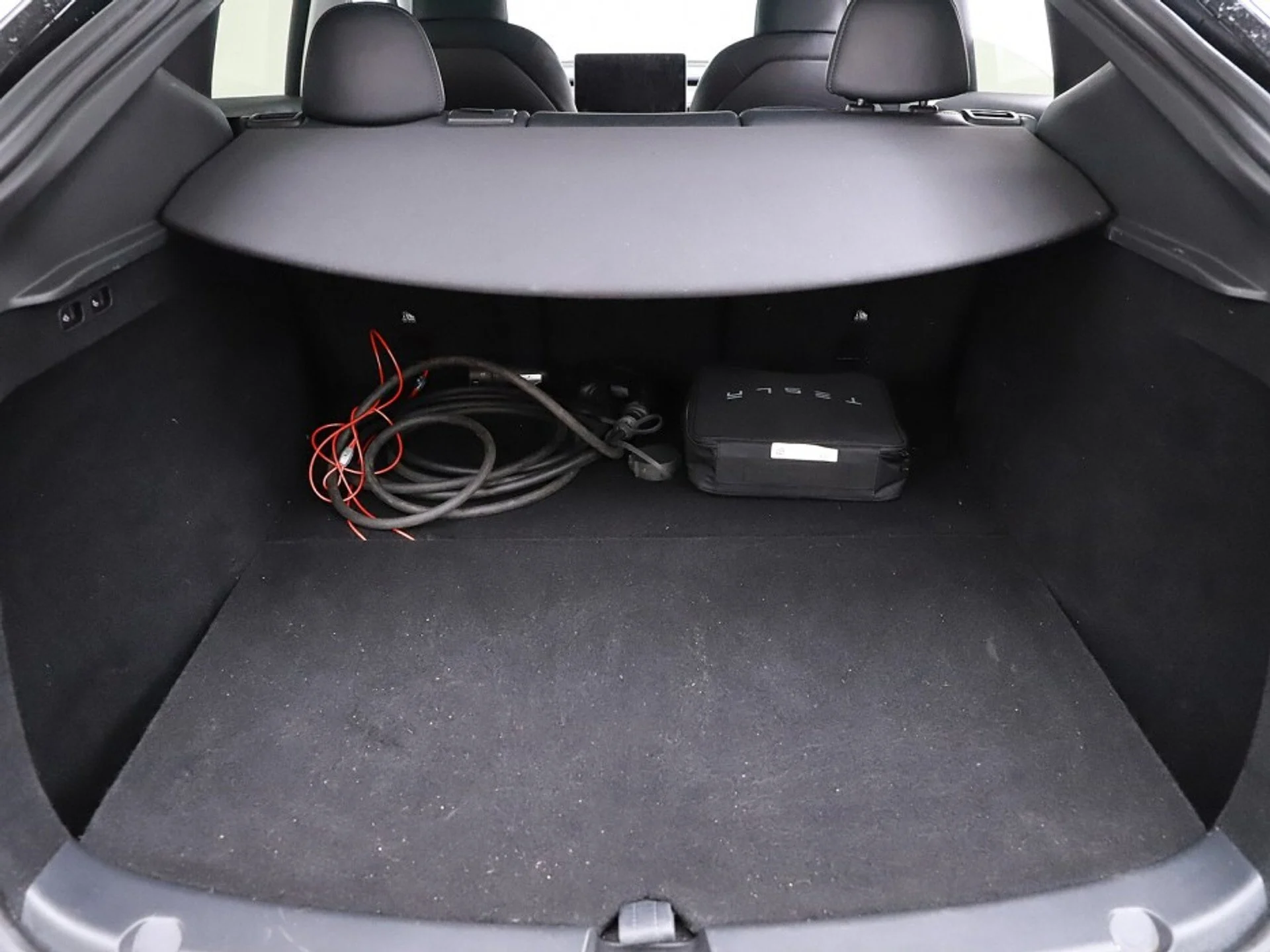 Tesla Model Y 75 kWh Performance - Electric - Automatic - 351 hp - 40.025 km