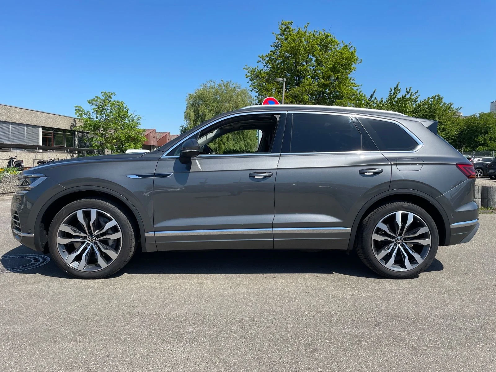 Volkswagen Touareg 2022 Hybrid