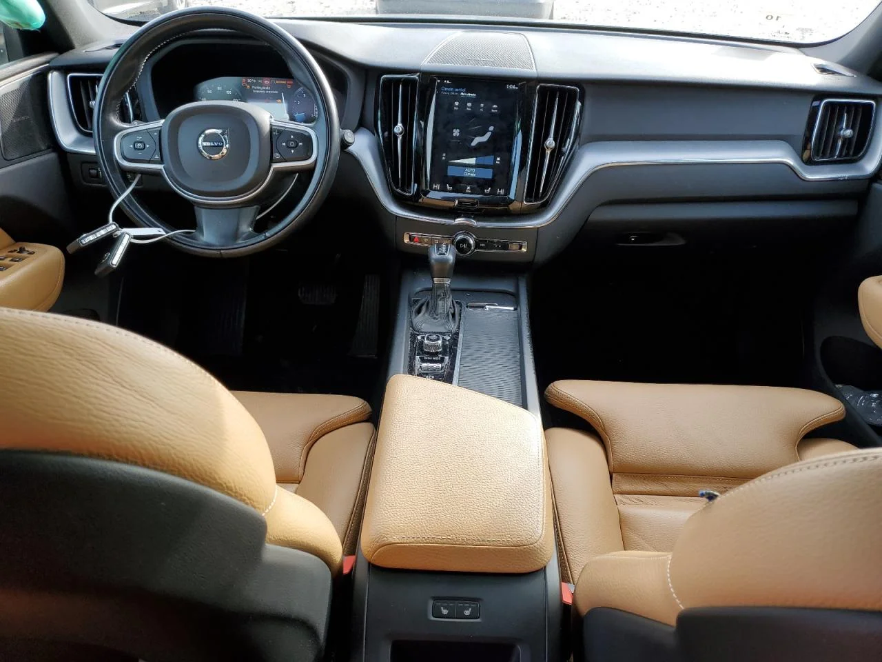 2019 VOLVO XC60 T6 MOMENTUM