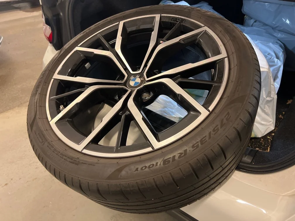 BMW 5 Series 520d - xDrive - Diesel - Automatic - 190 hp - 35.360 km