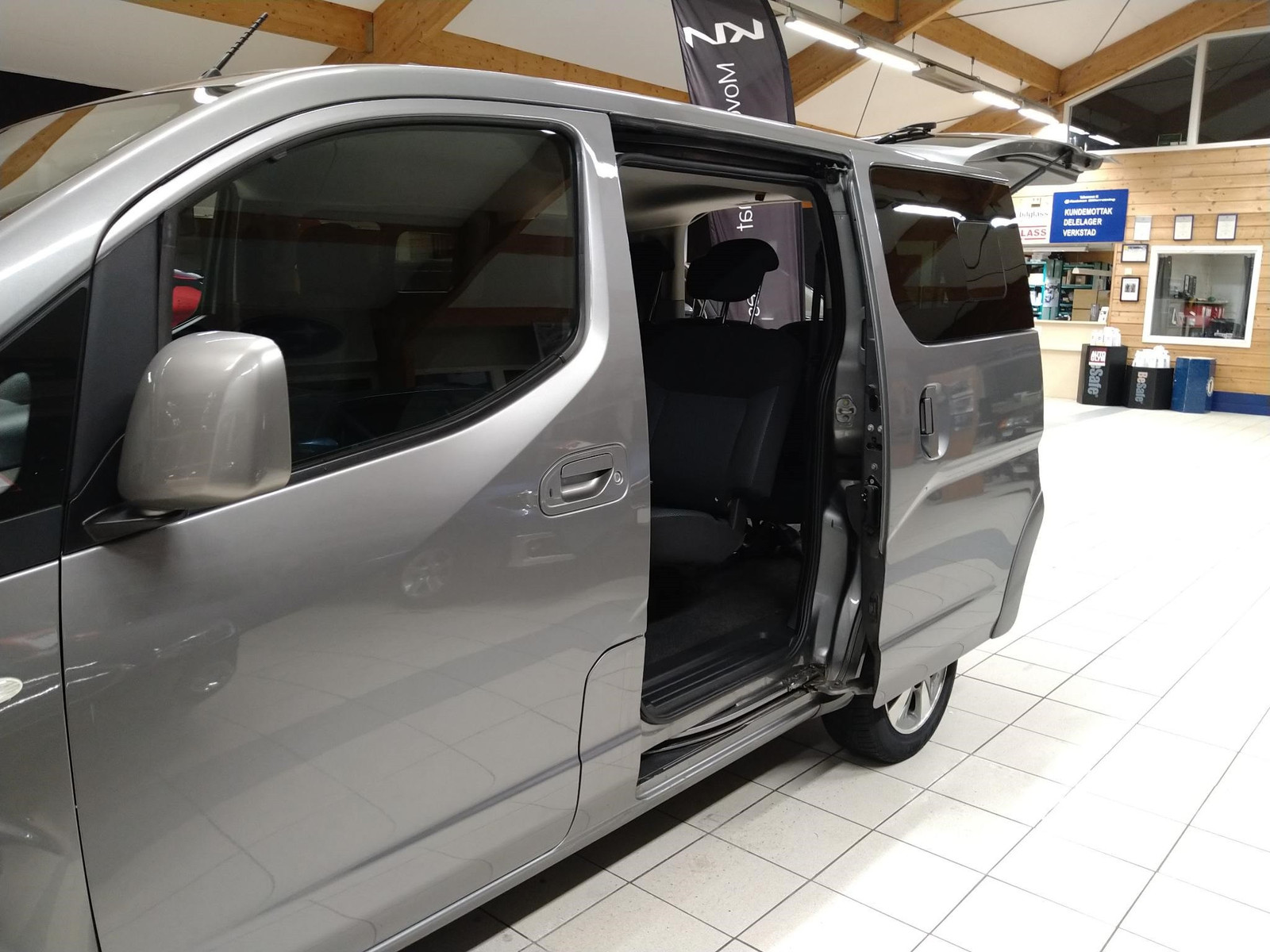2016 Nissan e-NV