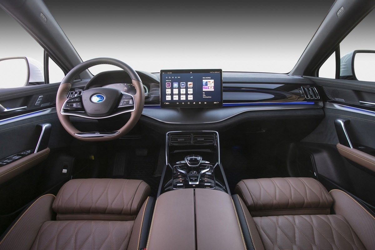 2022 BYD Tang