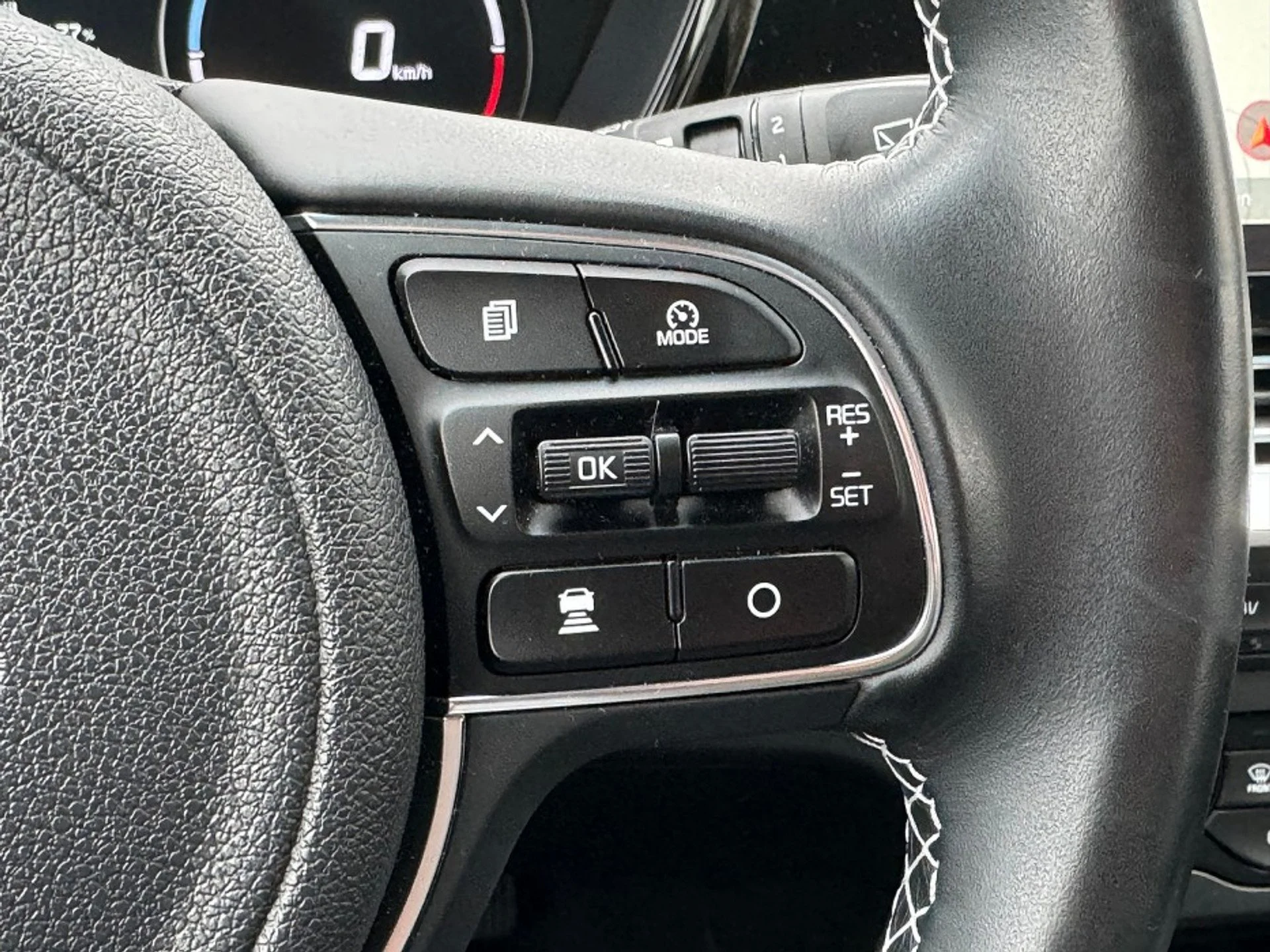 Kia Niro - Электрический - Автоматическое - 204 hp - 7.405 km