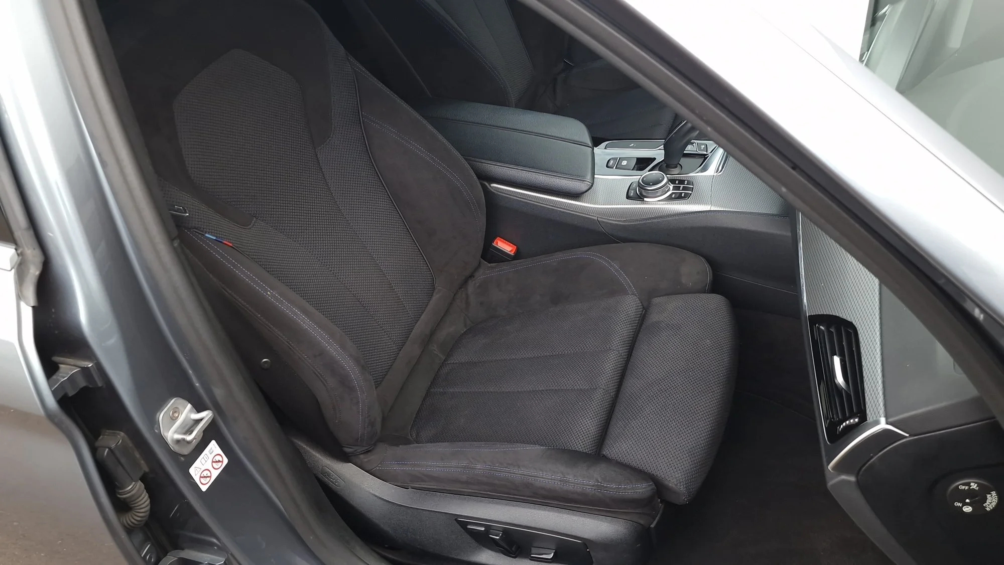 BMW 5 Series 518d M sport - Diesel - Automatic - 136 hp - 128.784 km
