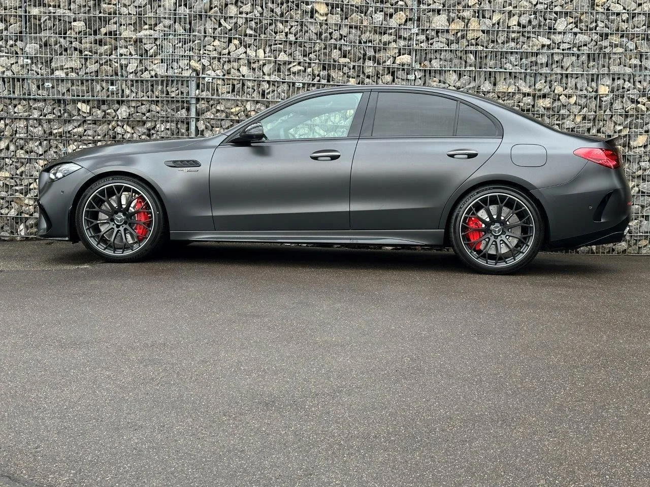 8569Mercedes-Benz C 63 AMG 4M 2025