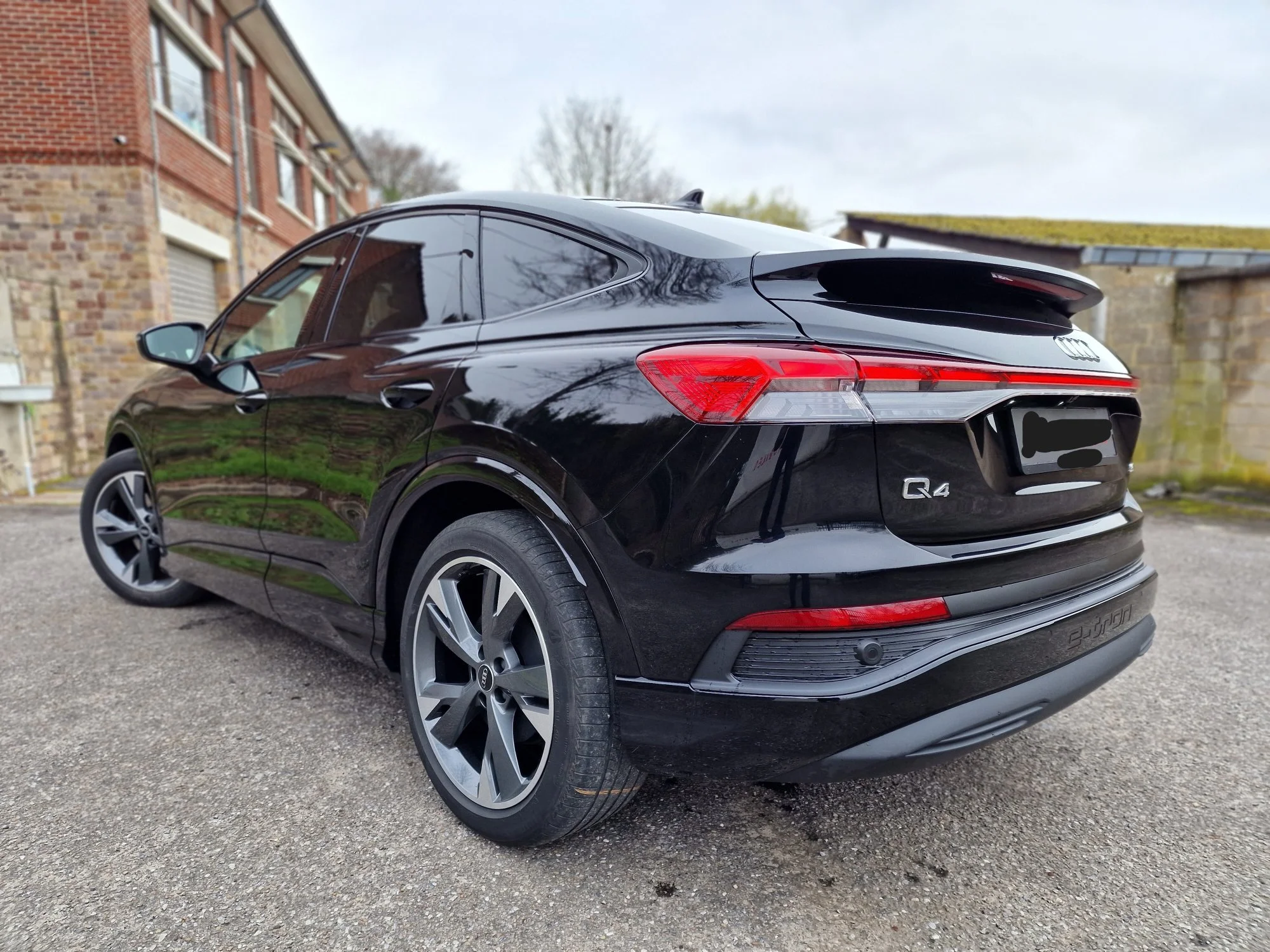 Q4 SportBack E-Tron