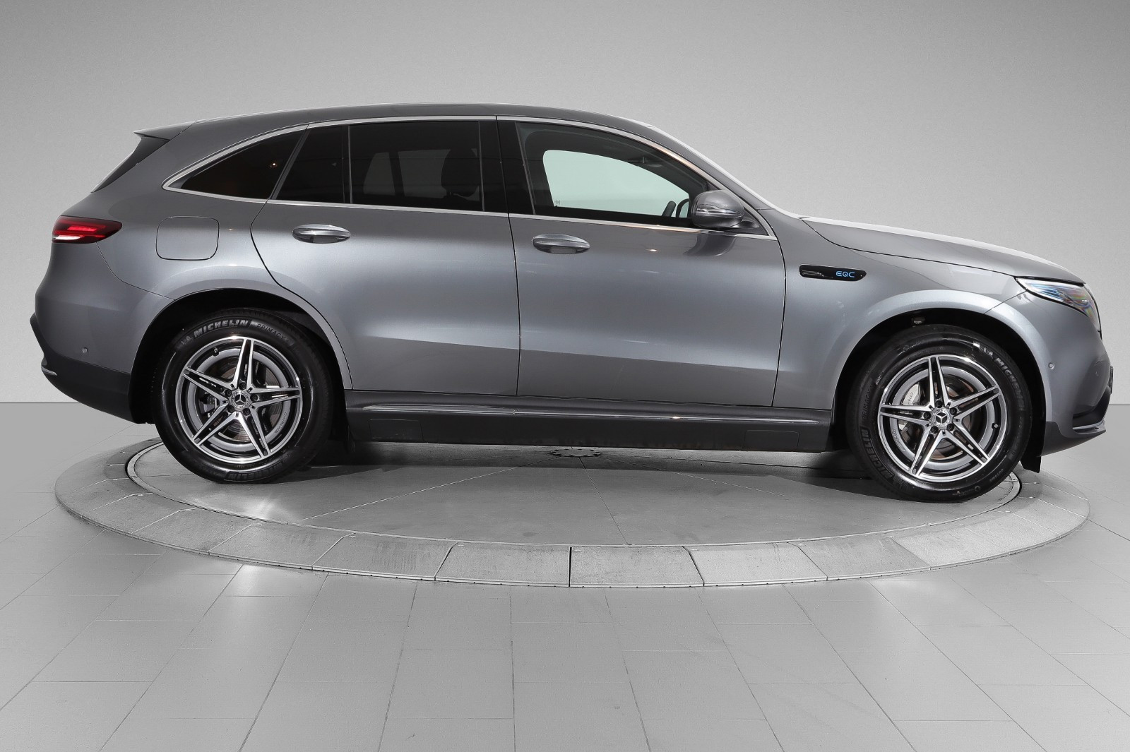 2022 Mercedes-Benz EQC