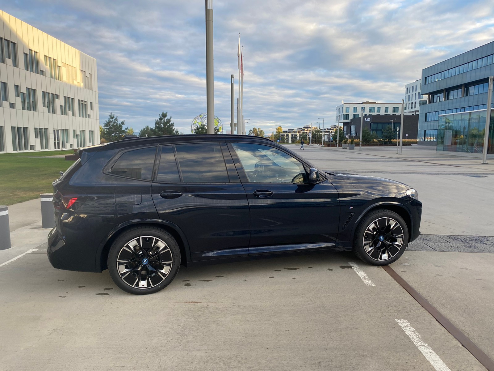 2022 BMW iX3