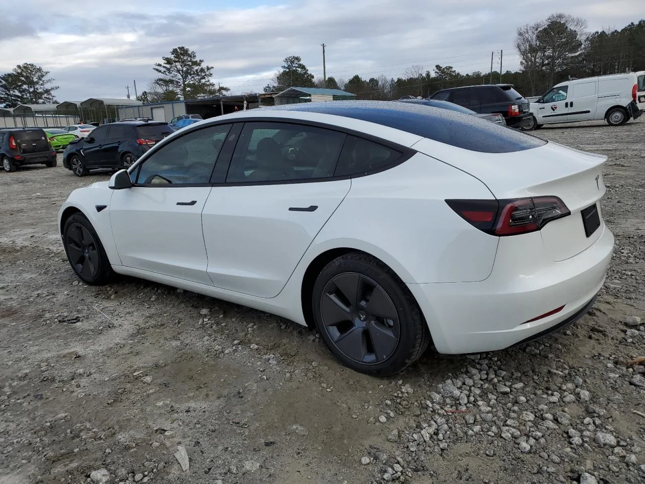 TESLA MODEL 3 2023