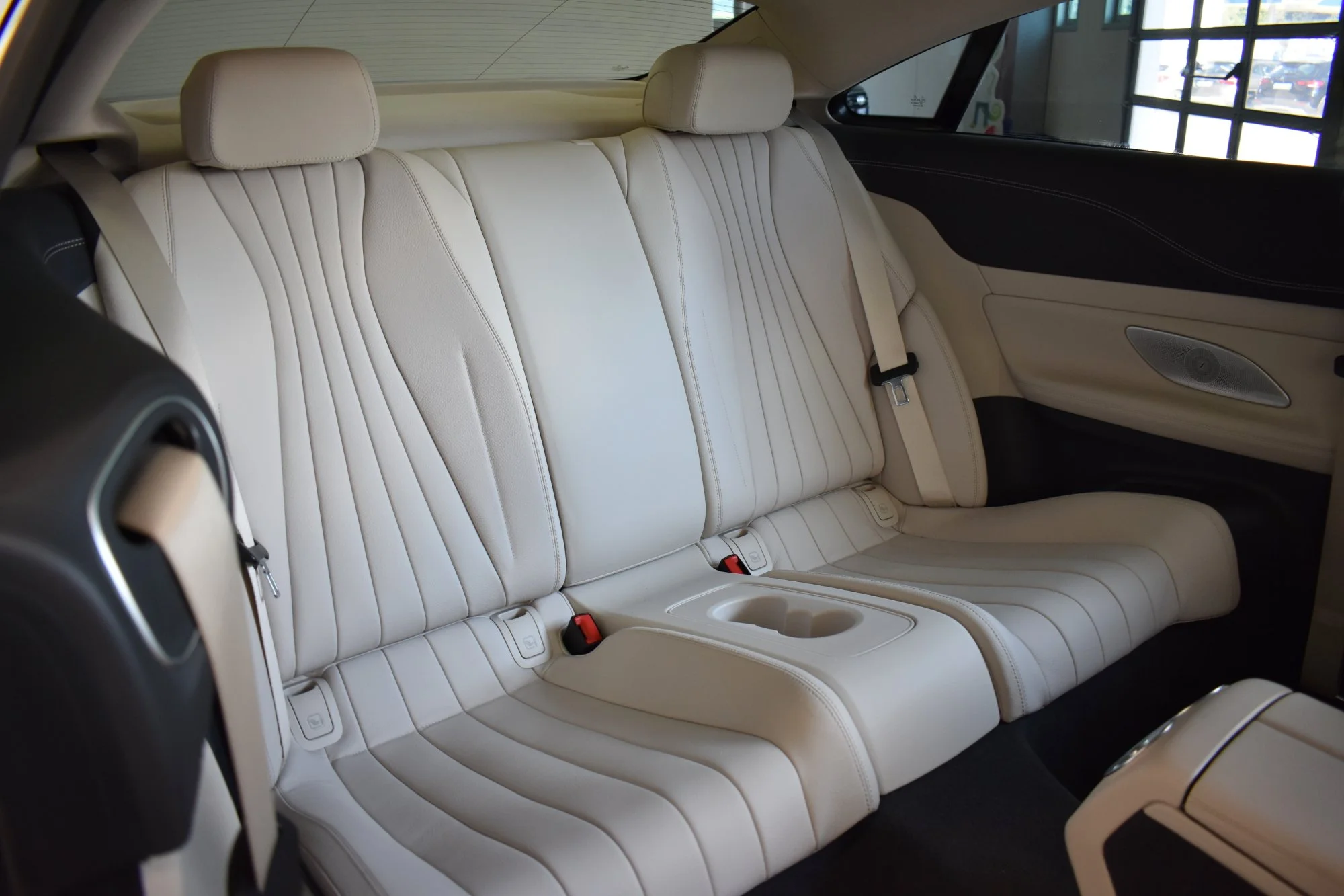 Mercedes-Benz E 220d Premium - 4-Matic - Дизельное топливо - Автоматическое - 194 hp - 36.670 km