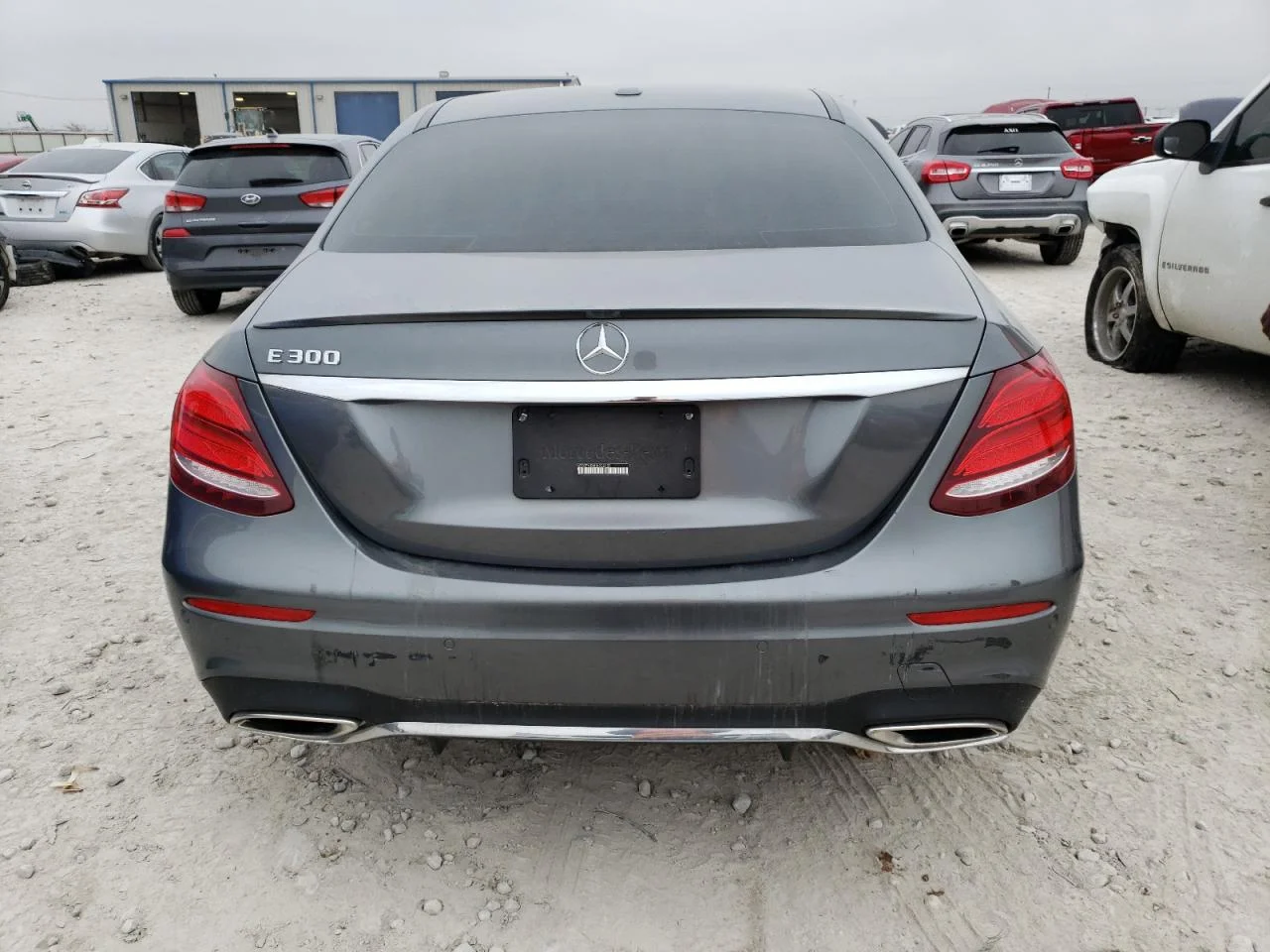 MERCEDES-BENZ E 300 2017